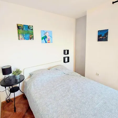 Casa Di Castello דירה מאלי לוסיניי