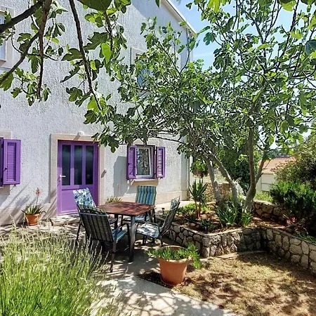 דירה Casa Di Castello מאלי לוסיניי