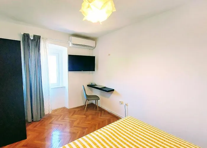 דירה Casa Di Castello מאלי לוסיניי