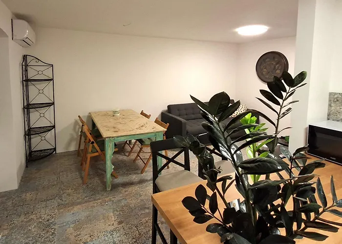 Casa Di Castello * מאלי לוסיניי