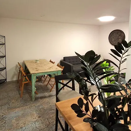 Casa Di Castello * مالي لوشينغْ